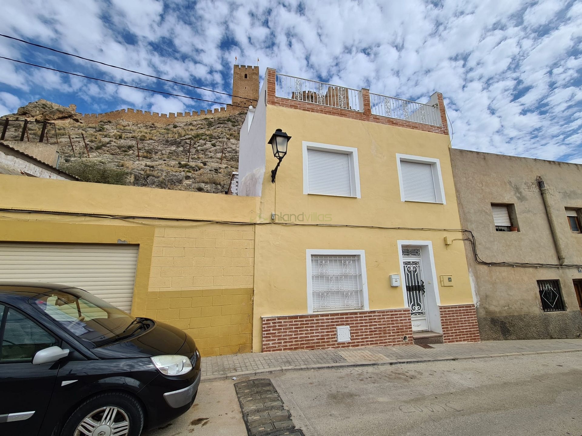 4 Bed 2 bath house with twin lounges - Inland Villas Spain