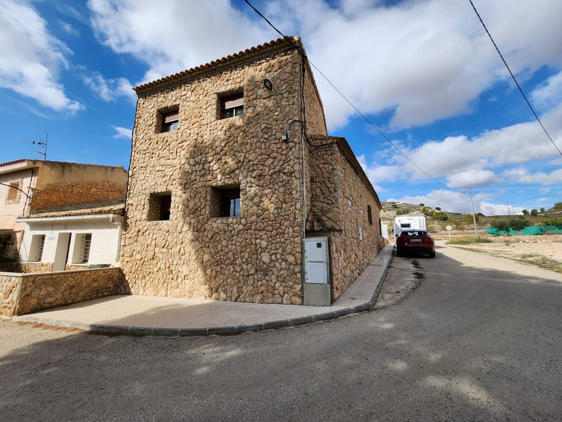 Quality 5 Bed Village house - Inland Villas Spain