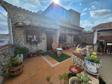 Quality 5 Bed Village house - Inland Villas Spain