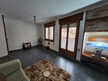 Große 3-Zimmer-Wohnung mit 2 Bädern im Herzen von Sax - Inland Villas Spain