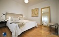 Stilvolle 5-Bett-Villa mit privatem Pool, 5 Minuten vom Strand entfernt in Inland Villas Spain