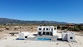 Luxe nieuwe villa's inc. land, licenties en wettigheid in Inland Villas Spain