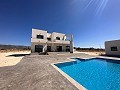 Luxe nieuwe villa's inc. land, licenties en wettigheid in Inland Villas Spain