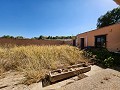 Villa de 4 dormitorios con salpicadero modernizado y piscina. in Inland Villas Spain