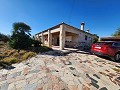 Mooie villa met 4 slaapkamers en 3 badkamers en garage in Inland Villas Spain