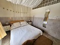Gedeeltelijke grotwoning met 6 slaapkamers en zwembad in Inland Villas Spain