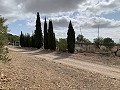 Landhaus mit 4 Schlafzimmern, Garage und Pool in Inland Villas Spain