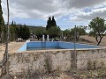 Landhuis met 4 slaapkamers, garage en zwembad in Inland Villas Spain