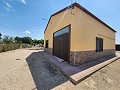 Mooi huis met open bovenste verdieping op loopafstand van Villena in Inland Villas Spain