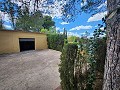 Amplia casa con piscina y pista de tenis. in Inland Villas Spain