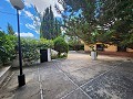 Großes Haus mit Pool und Tennisplatz in Inland Villas Spain