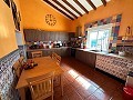 Entreprise de camping avec une maison de 4 chambres in Inland Villas Spain