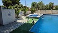 Deux maisons sur un terrain avec annexe séparée et piscine in Inland Villas Spain