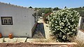 Deux maisons sur un terrain avec annexe séparée et piscine in Inland Villas Spain