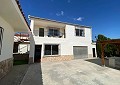 Villa de luxe de 3 chambres à Elda avec belle maison d'hôtes de 3 chambres et 3 salles de bain in Inland Villas Spain