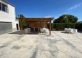 3-Bett-Luxusvilla in Elda mit wunderschönem 3-Bett-3-Bad-Gästehaus in Inland Villas Spain