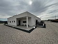 Moderne villa met 5 slaapkamers en 3 badkamers in Macisvenda in Inland Villas Spain