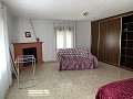 Atemberaubende 4-Schlafzimmer-Villa mit Pool in Caudete in Inland Villas Spain