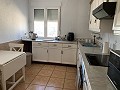 Prachtige villa met 4 slaapkamers en zwembad in Caudete in Inland Villas Spain