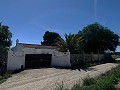 Prachtige villa met 4 slaapkamers en zwembad in Caudete in Inland Villas Spain