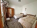 3-Schlafzimmer-Haus mit großem Innenhof in Pinoso in Inland Villas Spain