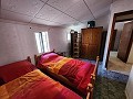 Herenhuis met 3 slaapkamers en 2 badkamers en zwembad in Inland Villas Spain