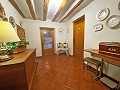 Landhuis met 4 slaapkamers, 4 minuten buiten Pinoso in Inland Villas Spain