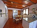 Maison de campagne de 4 chambres à 4 min de Pinoso in Inland Villas Spain