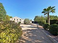 Landhuis met 4 slaapkamers, 4 minuten buiten Pinoso in Inland Villas Spain