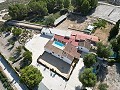 Maison de campagne de 7 chambres avec piscine 9 x 4 et dépendances in Inland Villas Spain