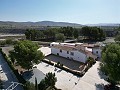 Maison de campagne de 7 chambres avec piscine 9 x 4 et dépendances in Inland Villas Spain