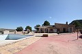 Casa H - Villa privée et paisible près de Yecla avec 4 grandes chambres + piscine in Inland Villas Spain