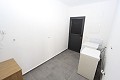 5 Jahre alter Neubau, mit 3 Schlafzimmern, 3 Bädern, großem Pool und Garage in Inland Villas Spain