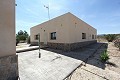 Nouvelle construction de 5 ans, avec 3 chambres, 3 salles de bains, grande piscine et garage in Inland Villas Spain