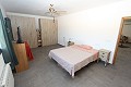 5 Jahre alter Neubau, mit 3 Schlafzimmern, 3 Bädern, großem Pool und Garage in Inland Villas Spain