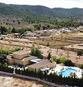 Stort hus i landsby tæt på Pinoso og Monovar in Inland Villas Spain