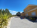 Großes Haus im Dorf in der Nähe von Pinoso und Monovar in Inland Villas Spain