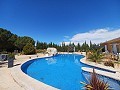 Großes Haus im Dorf in der Nähe von Pinoso und Monovar in Inland Villas Spain