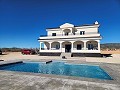 3 jaar oud huis met gastenverblijf en zomerbarbecue in Inland Villas Spain