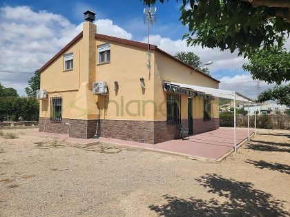 Chalet independiente en Villena