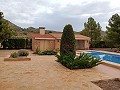 Maison de 5 chambres et 3 salles de bains à Yecla in Inland Villas Spain