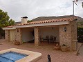 5 Schlafzimmer 3 Badezimmer Haus Yecla in Inland Villas Spain