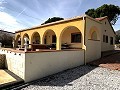 Villa con 3 dormitorios, gran piscina y paseo al pueblo in Inland Villas Spain