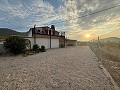 Belle maison de campagne de 3 chambres in Inland Villas Spain