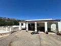 Maison de campagne avec piscine et vues incroyables à Sax in Inland Villas Spain