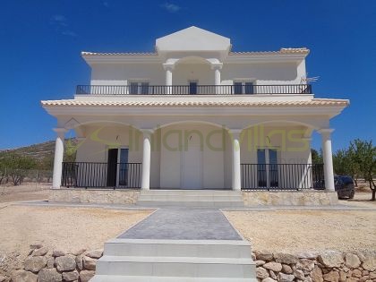 Chalet independiente en Pinoso - Obra nueva - Inland Villas Spain