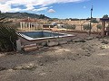 Villa de 3 chambres près de la ville avec beaucoup de potentiel et piscine in Inland Villas Spain