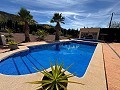 Schöne Villa mit 4 Schlafzimmern und 3 Bädern in Inland Villas Spain