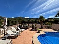 Schöne Villa mit 4 Schlafzimmern und 3 Bädern in Inland Villas Spain