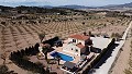 Schöne Villa mit 4 Schlafzimmern und 3 Bädern in Inland Villas Spain